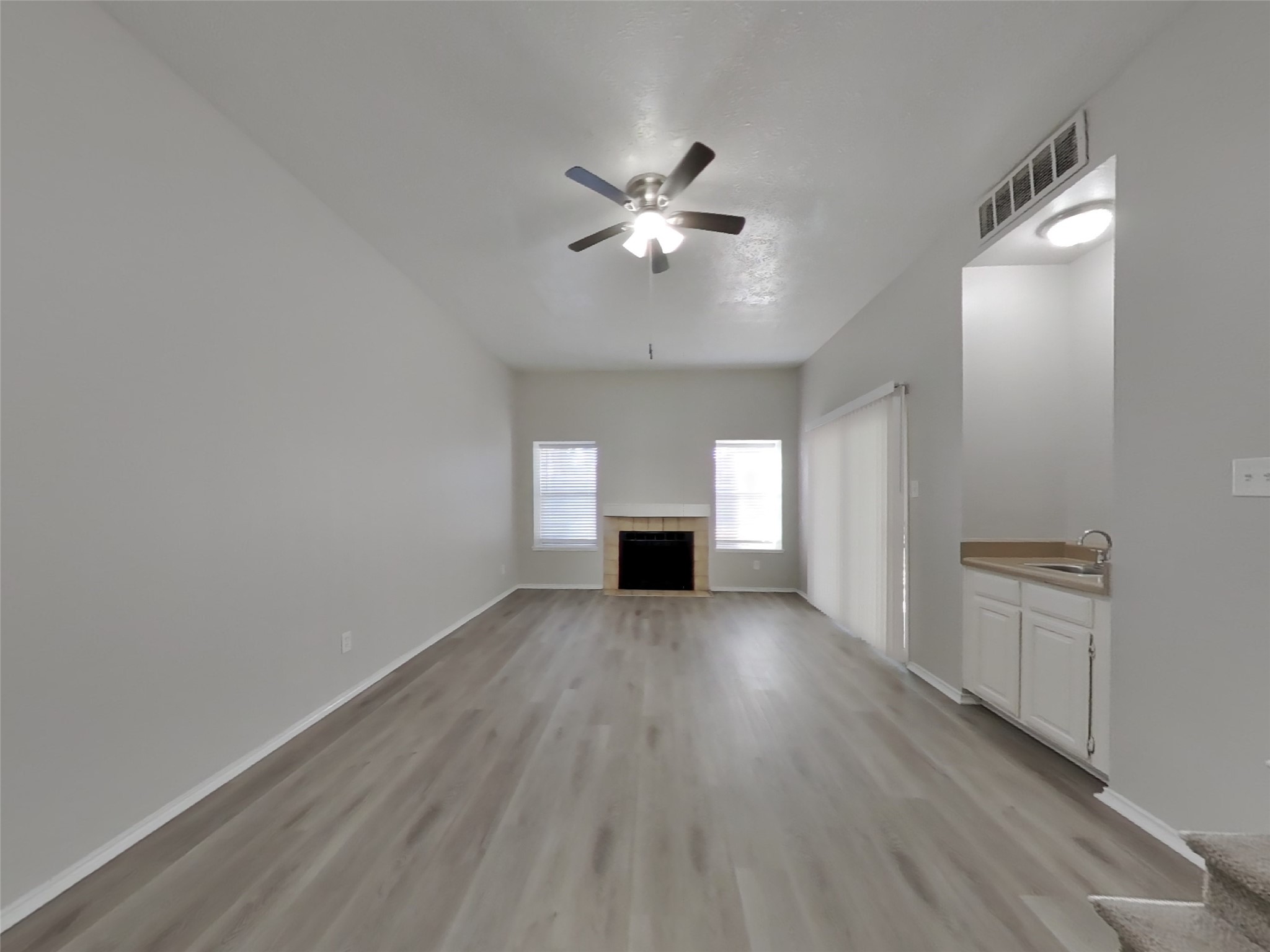 1934 Creston Drive Spring, TX 77386 - Photo 3 of 25