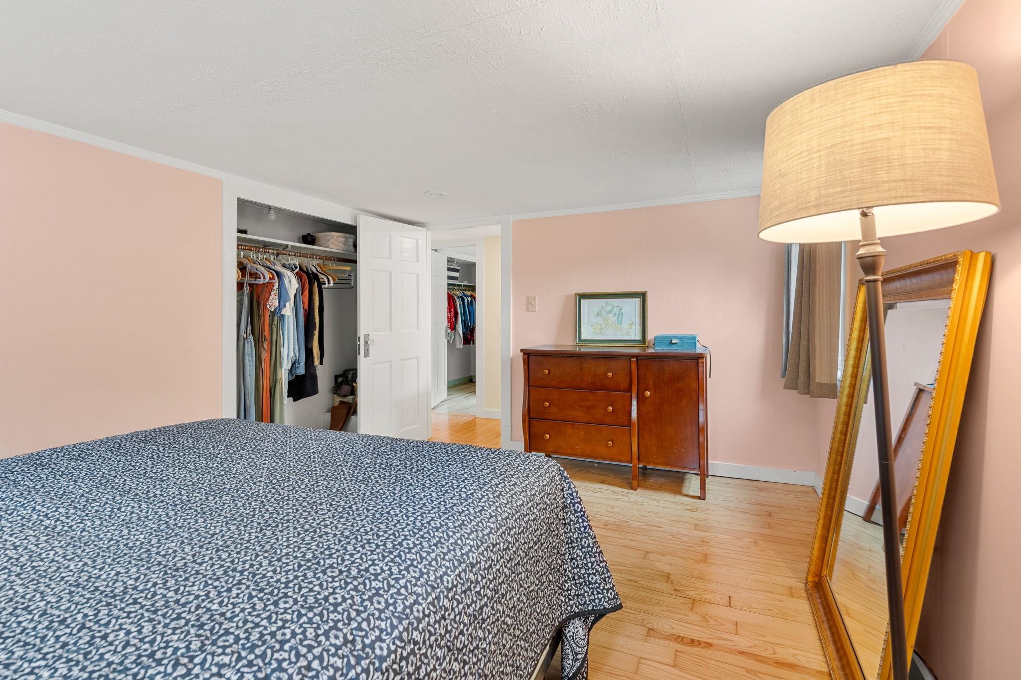 129 Haverhill Road East Kingston, NH 03827 - Photo 20 of 35