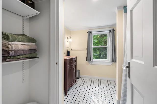 $625,000 | 129 Haverhill Road, East Kingston, NH 03827