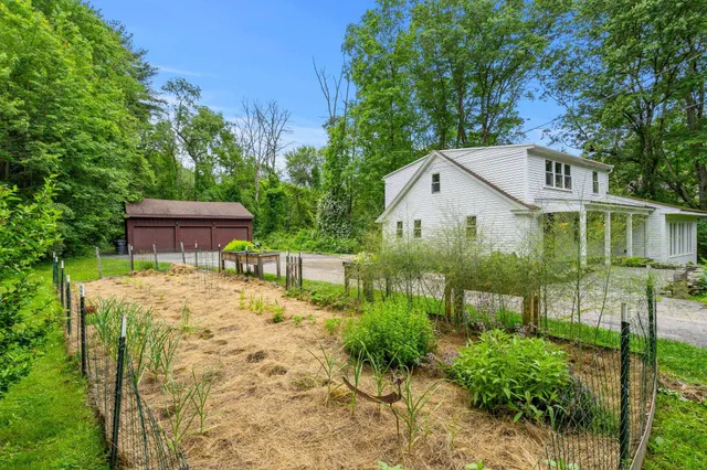 $625,000 | 129 Haverhill Road, East Kingston, NH 03827