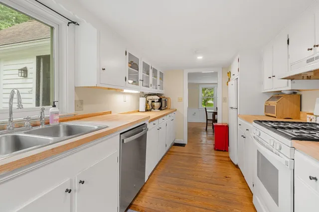 $625,000 | 129 Haverhill Road, East Kingston, NH 03827