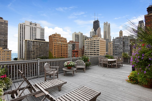 6 East Scott Street, Unit 6 Chicago, IL 60610 - Photo 19 of 25 a view of terrace with seating space and city view