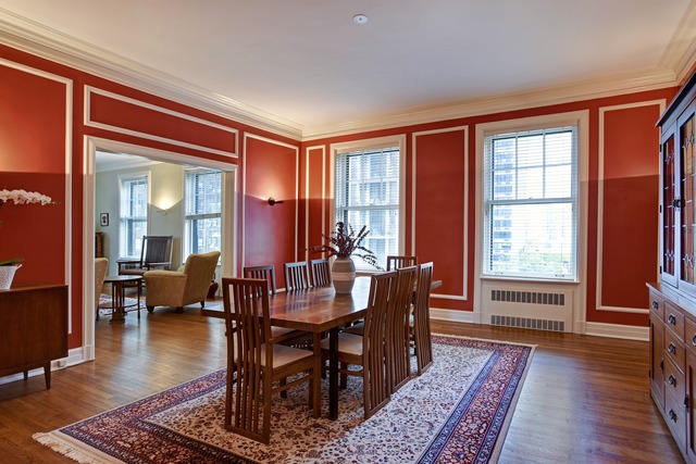 6 East Scott Street, Unit 6 Chicago, IL 60610 - Photo 5 of 25 a view of a livingroom with furniture and a rug