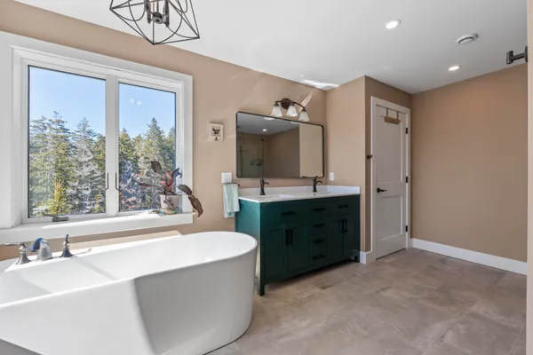 $1,675,000 | 27 Seacrest Circle, Phippsburg, ME 04562