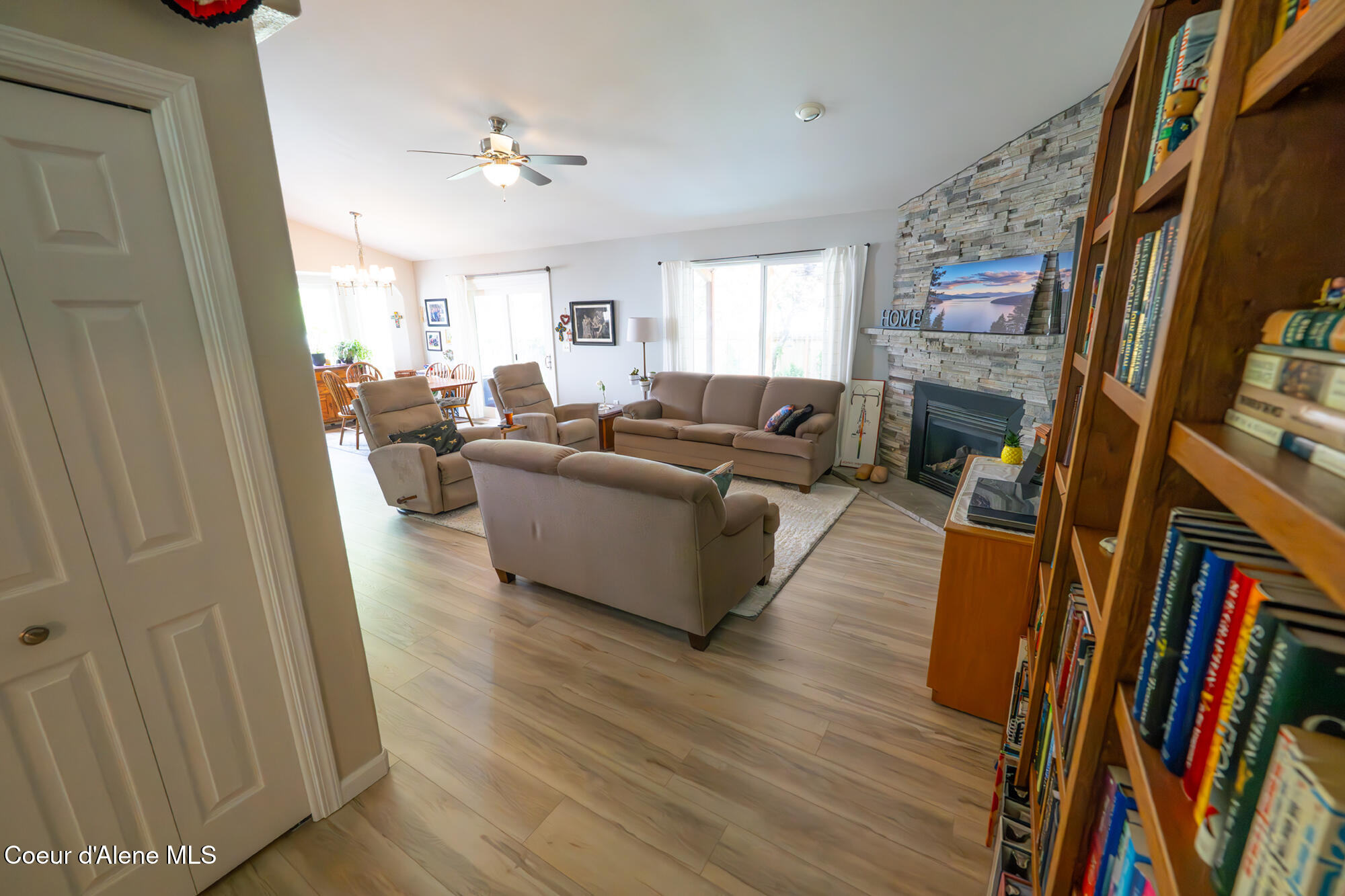 1506 South Riverside Harbor Drive Post Falls, ID 83854 - Photo 26 of 75 LivingRm_01_2000