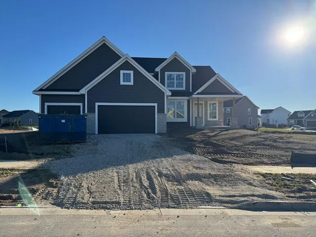 $564,990 | 1795 Arbor Vista Place, West Bend, WI 53095