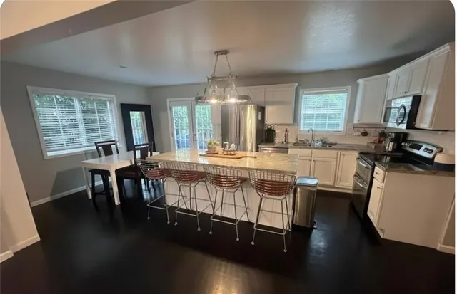 $350,000 | 2900 East Red Bridge Road, Kansas City, MO 64137