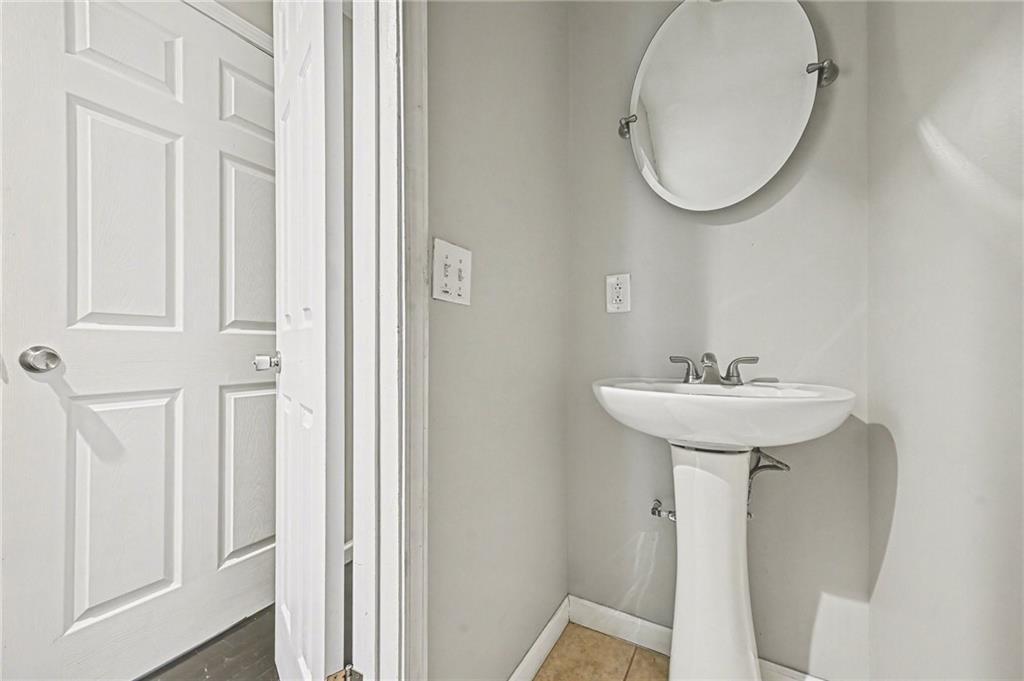 2900 East Red Bridge Road Kansas City, MO 64137 - Photo 17 of 47