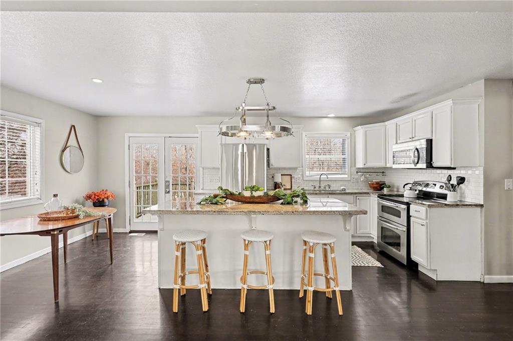 2900 East Red Bridge Road Kansas City, MO 64137 - Photo 2 of 47