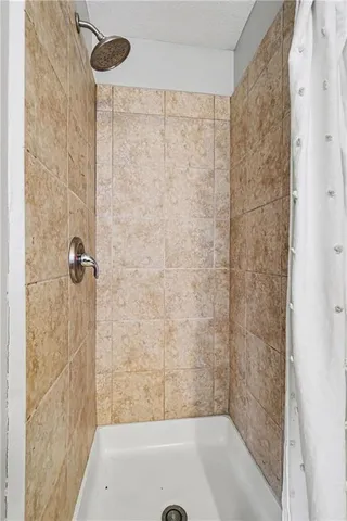 $350,000 | 2900 East Red Bridge Road, Kansas City, MO 64137