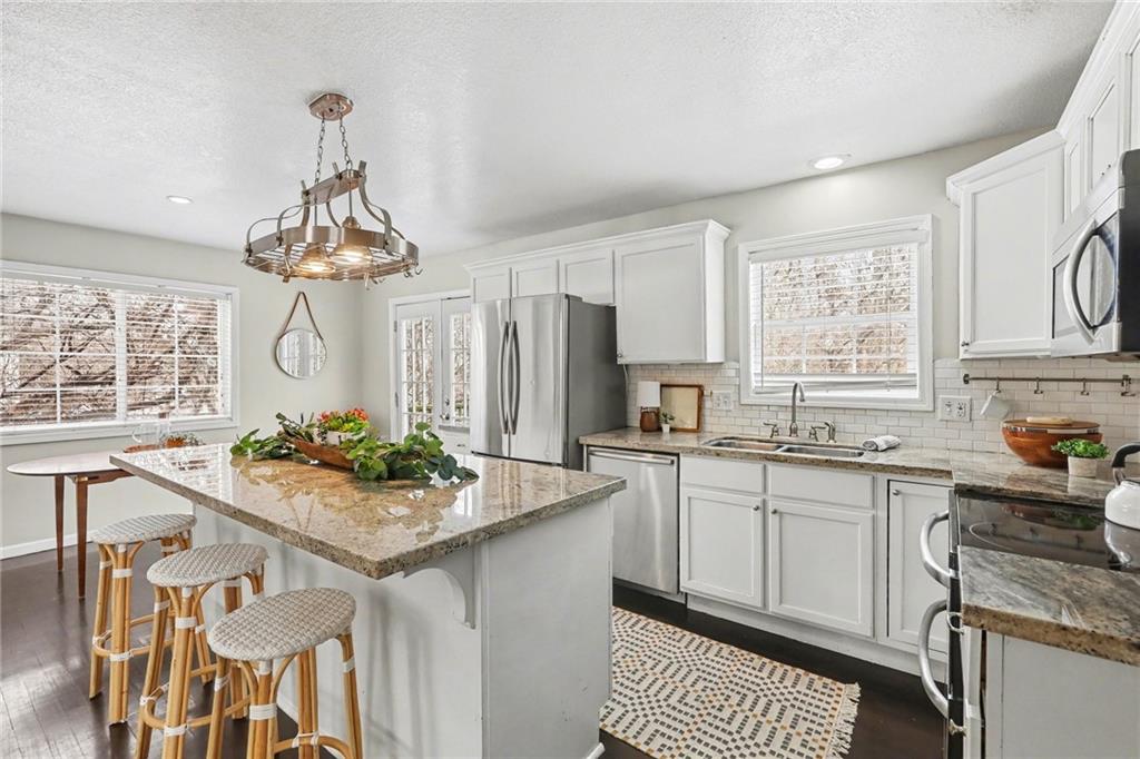 2900 East Red Bridge Road Kansas City, MO 64137 - Photo 4 of 47