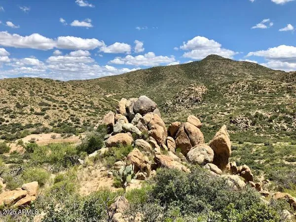 a view of a sky