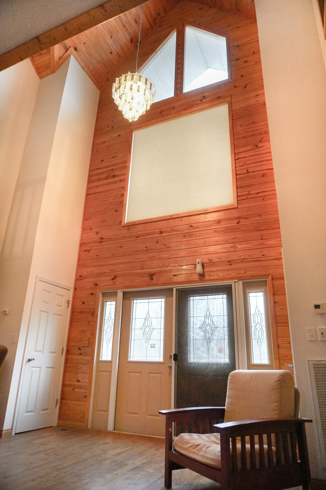488 Meyers Road Altamont, TN 37301 - Photo 7 of 32 a view of a livingroom with furniture and windows