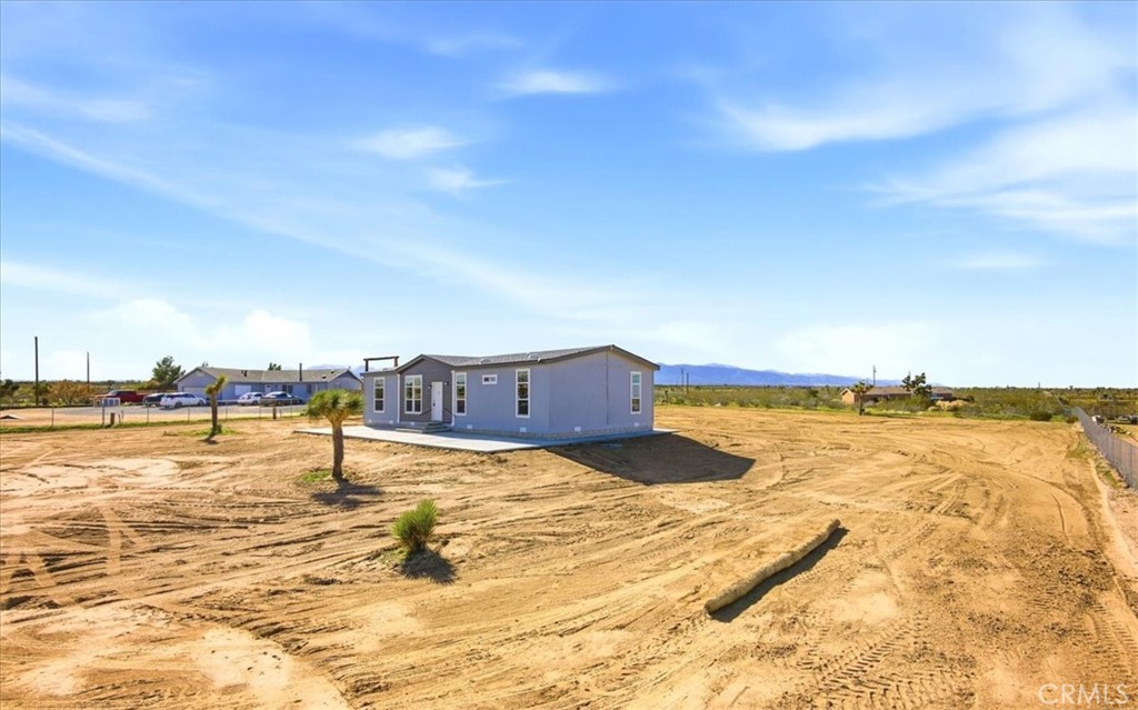 12594 Atsina Road Phelan, CA 92371 - Photo 4 of 37