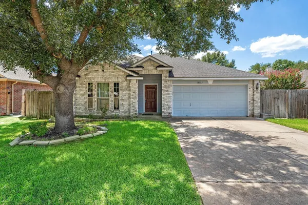 $2,200 | 18223 Lundar Lane, Tomball, TX 77377