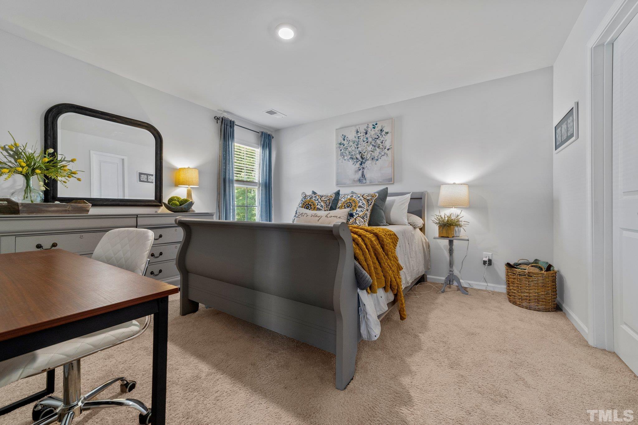 3116 Longpine Road Burlington, NC 27215 - Photo 22 of 29 a view of a livingroom with furniture