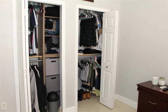 $999,999 | 16272 Southwest 42nd Terrace, Miami, FL 33185