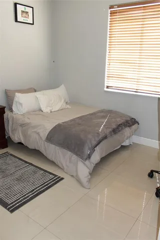 $999,999 | 16272 Southwest 42nd Terrace, Miami, FL 33185