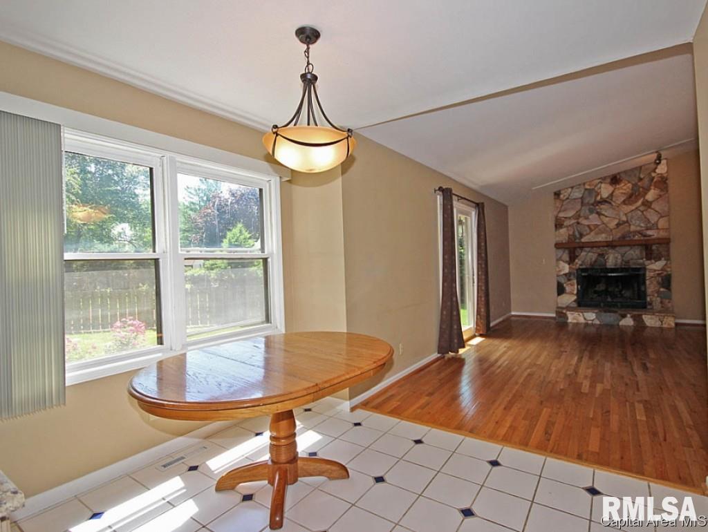 8115 Hunt Road Springfield, IL 62712 - Photo 11 of 36