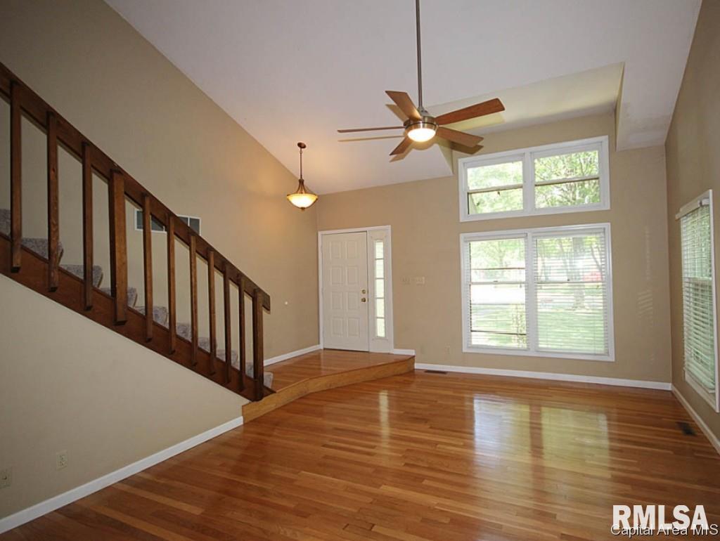 8115 Hunt Road Springfield, IL 62712 - Photo 4 of 36