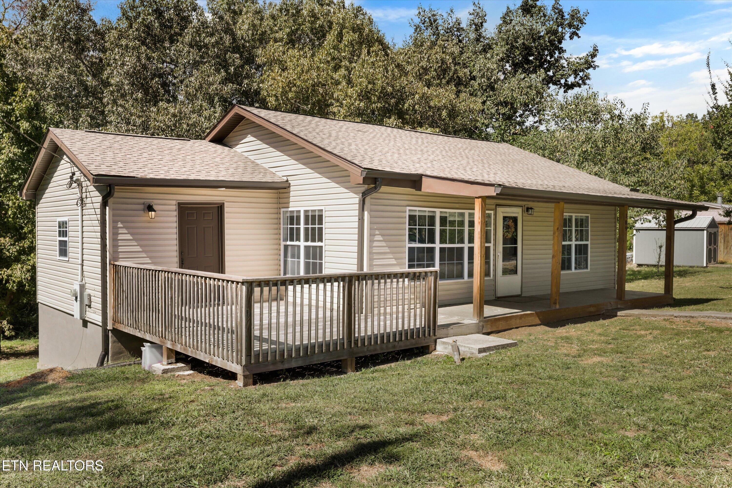 109 Cedar Ridge Road Knoxville, TN 37924 - Photo 1 of 26 Front