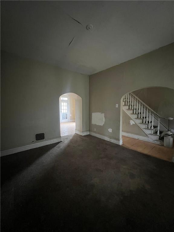 806 High Street New Castle, PA 16101 - Photo 3 of 15