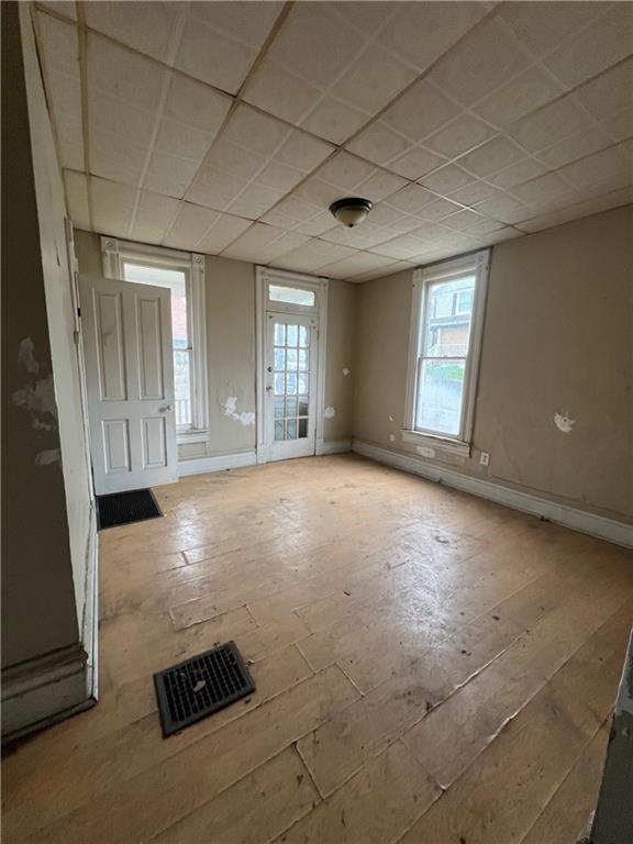 806 High Street New Castle, PA 16101 - Photo 4 of 15