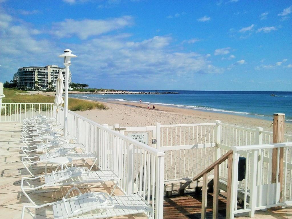 1200 South Ocean Boulevard, Unit 7A Boca Raton, FL 33432 - Photo 4 of 62 BEACH ACCESS
