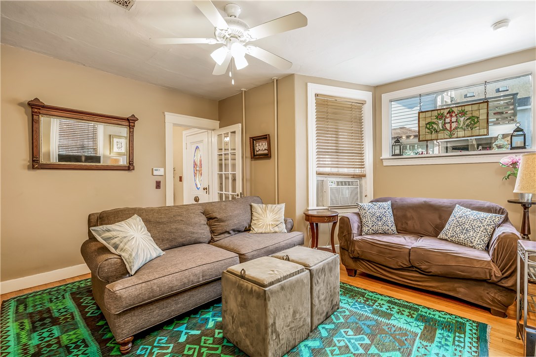 13 Goodwin Street Newport, RI 02840 - Photo 14 of 47