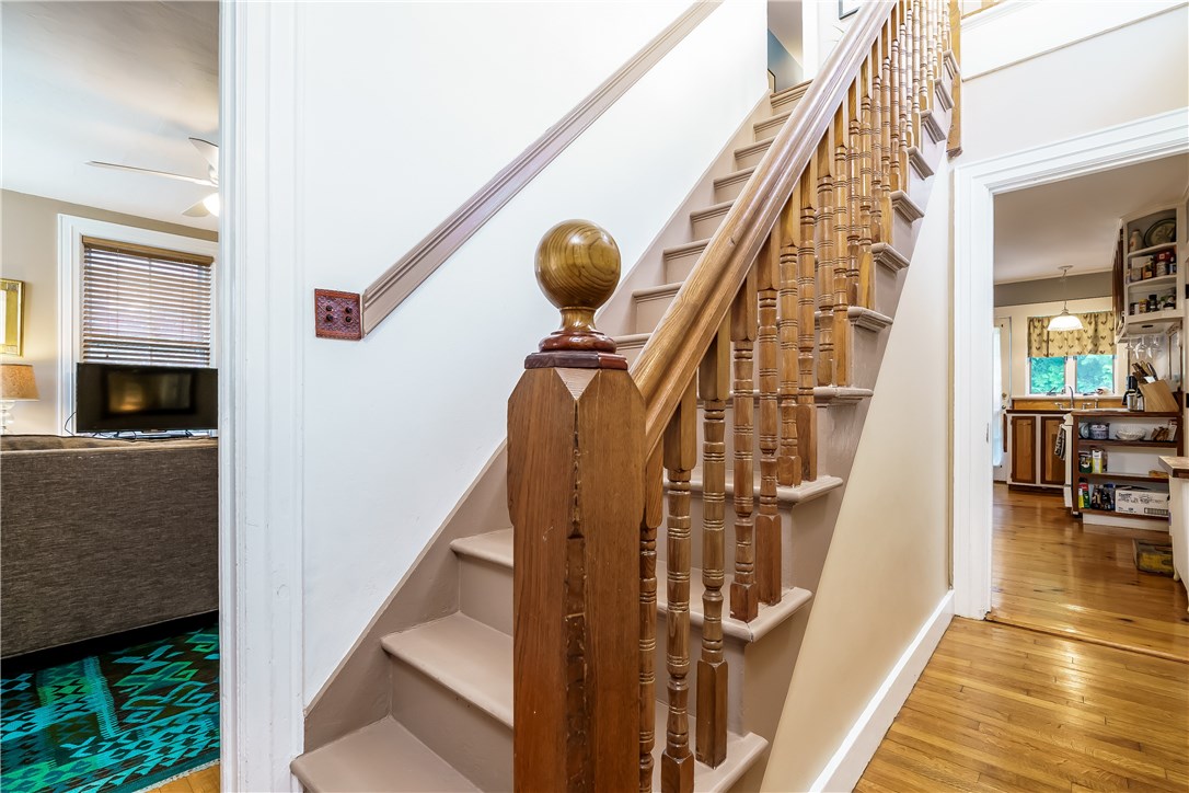 13 Goodwin Street Newport, RI 02840 - Photo 15 of 47