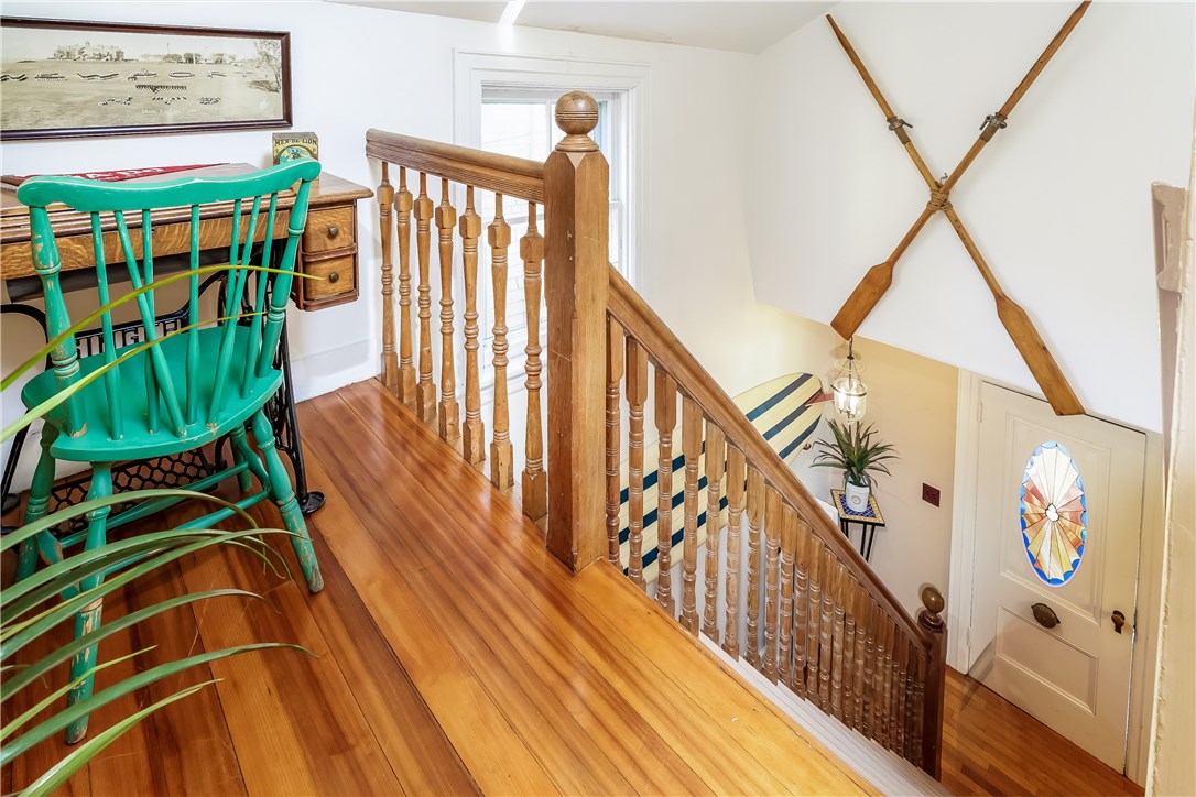 13 Goodwin Street Newport, RI 02840 - Photo 16 of 47