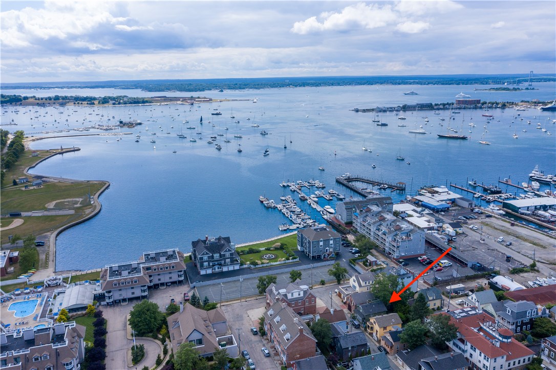 13 Goodwin Street Newport, RI 02840 - Photo 31 of 47