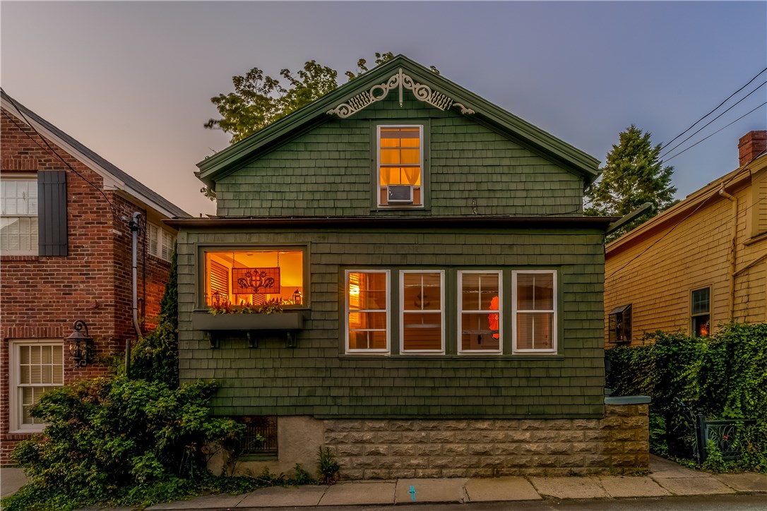 13 Goodwin Street Newport, RI 02840 - Photo 40 of 47