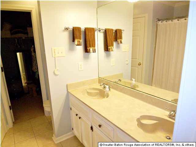 16333 Crepemyrtle Drive Baton Rouge, LA 70817 - Photo 12 of 23 Gallery Image 12