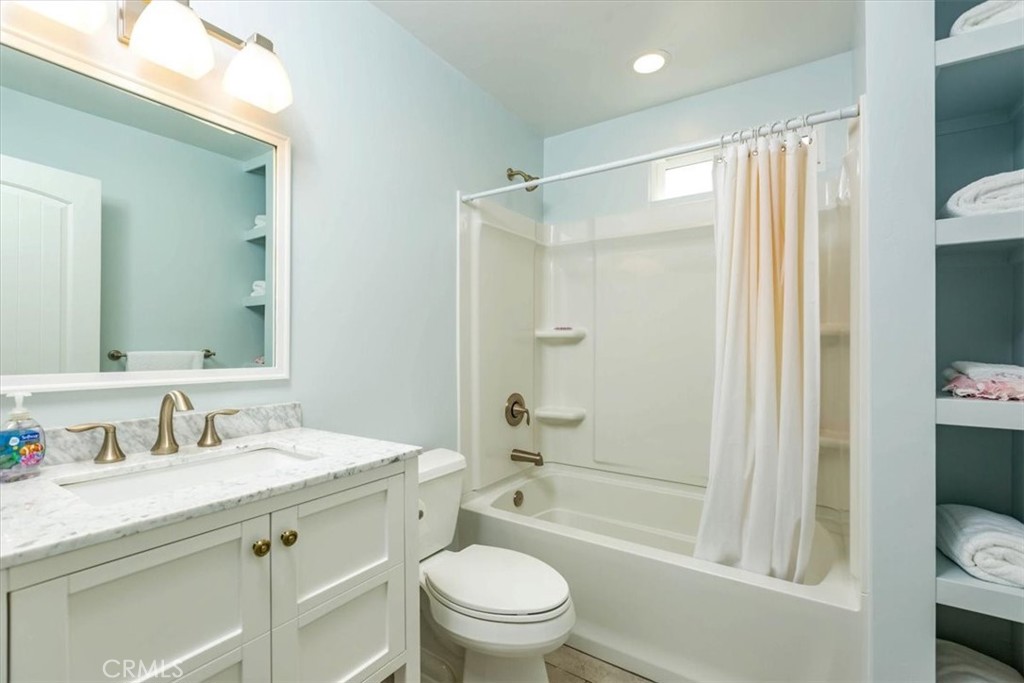 225 Hacienda Avenue San Luis Obispo, CA 93401 - Photo 35 of 75 Hall bathroom with tub shower
