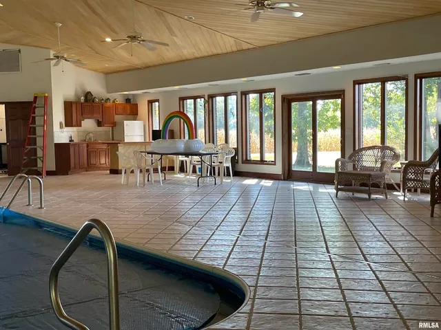 $999,000 | 2479 New Era Road, Murphysboro, IL 62966