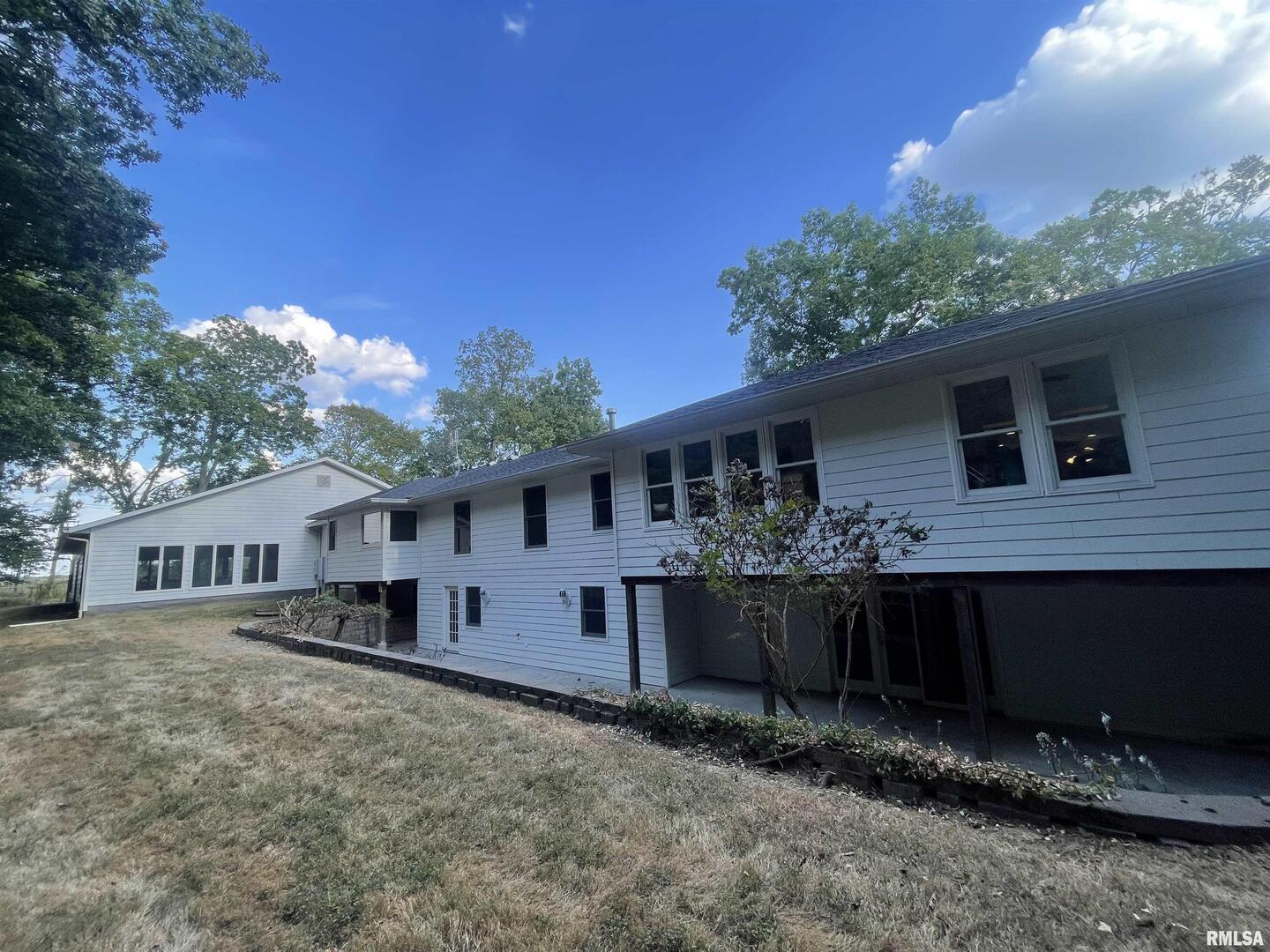 2479 New Era Road Murphysboro, IL 62966 - Photo 68 of 86 front view of a house with a yard