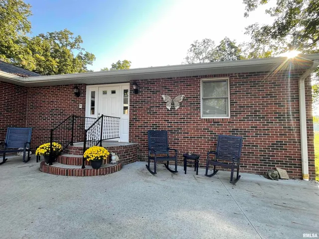 $999,000 | 2479 New Era Road, Murphysboro, IL 62966