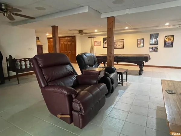 $875,000 | 2479 New Era Road, Murphysboro, IL 62966