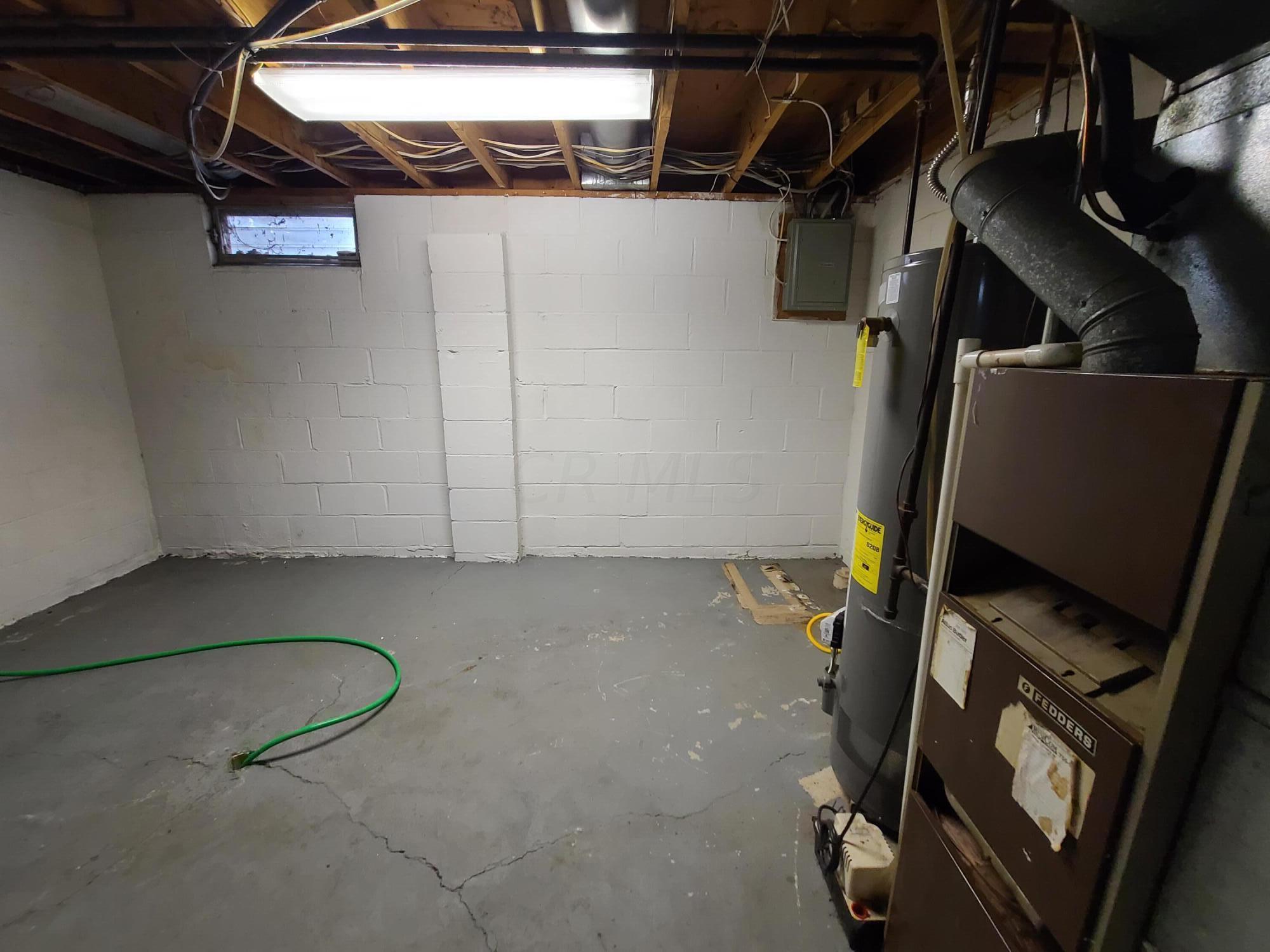 3499-3501 Oakcrest Road Columbus, OH 43232 - Photo 19 of 31 3501: basement