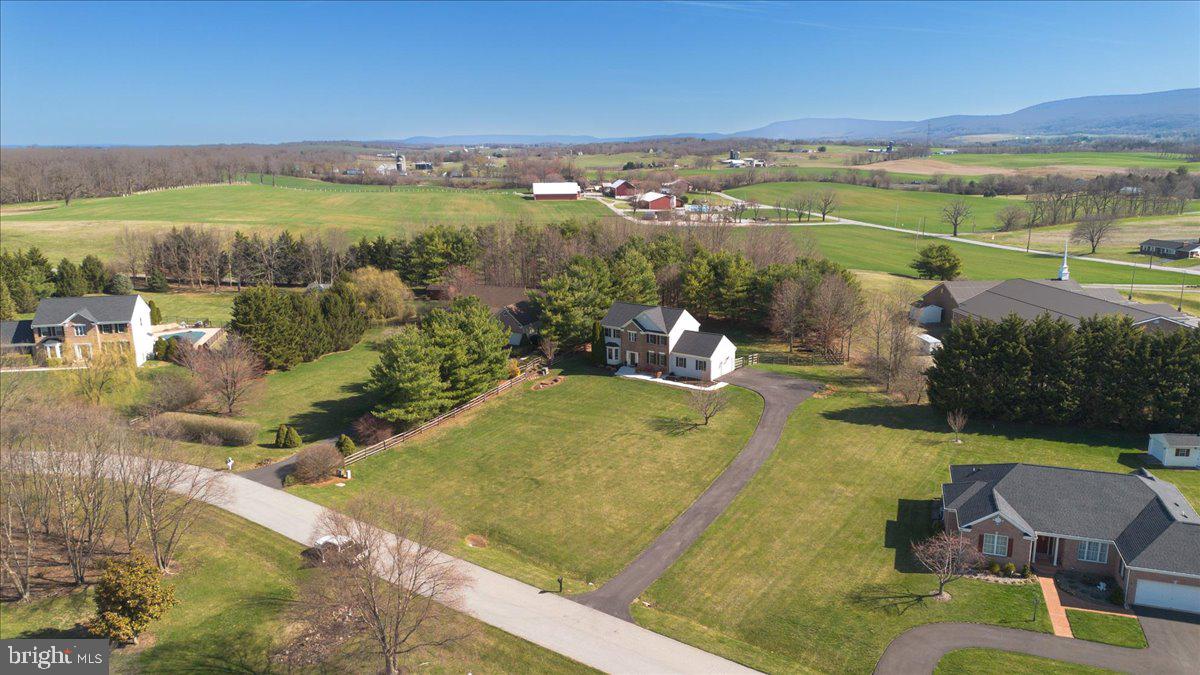 20376 Splendor View Terrace Hagerstown, MD 21740 - Photo 4 of 52