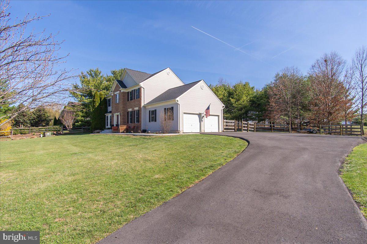 20376 Splendor View Terrace Hagerstown, MD 21740 - Photo 42 of 52 a view of outdoor space yard and house