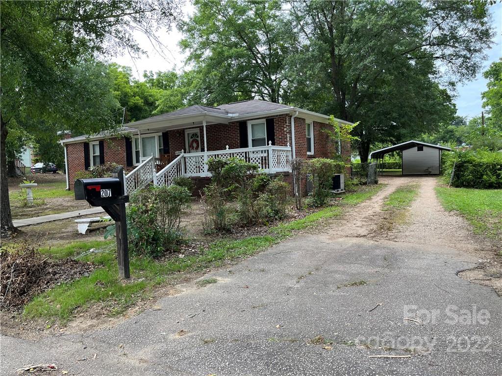 207 Ligon Street Chester, SC 29706 - Photo 2 of 15 Gallery Image 2