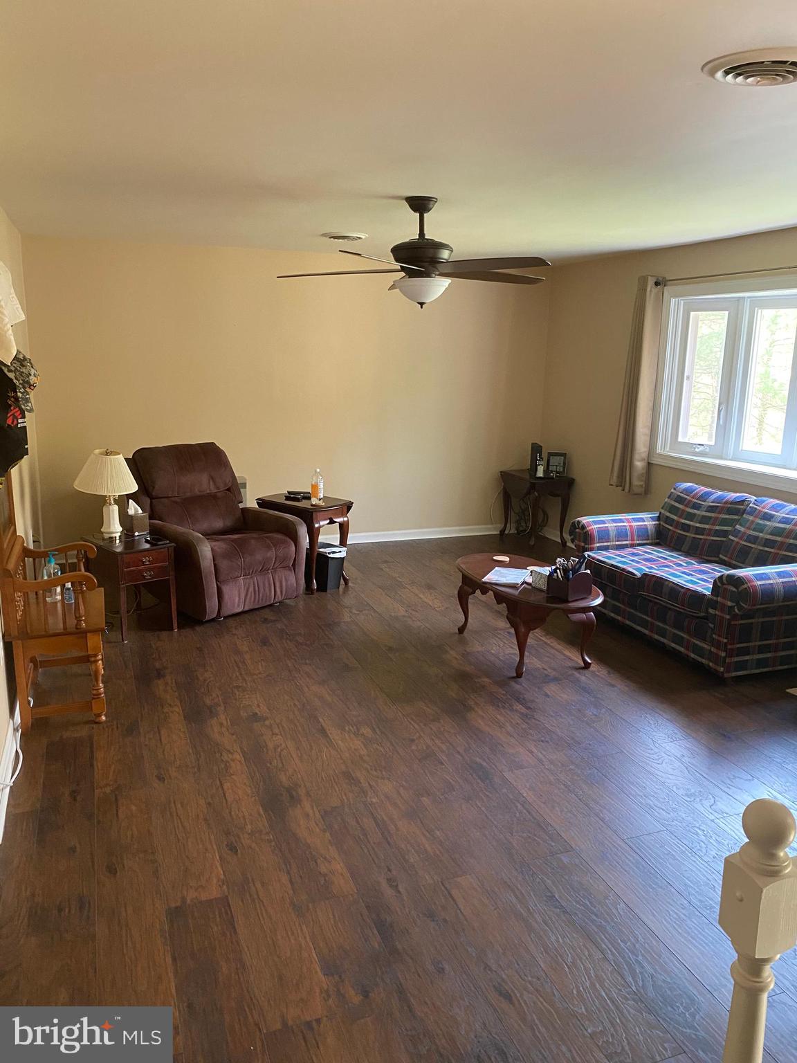 48 Bayview Road Chesapeake City, MD 21915 - Photo 11 of 17 Living Room
