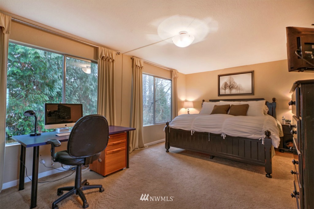 11919 Northeast 168th Street Bothell, WA 98011 - Photo 16 of 24 Gallery Image 16
