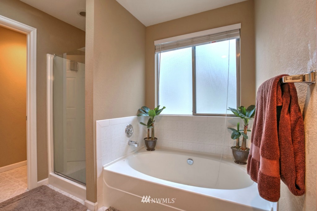11919 Northeast 168th Street Bothell, WA 98011 - Photo 18 of 24 Gallery Image 18