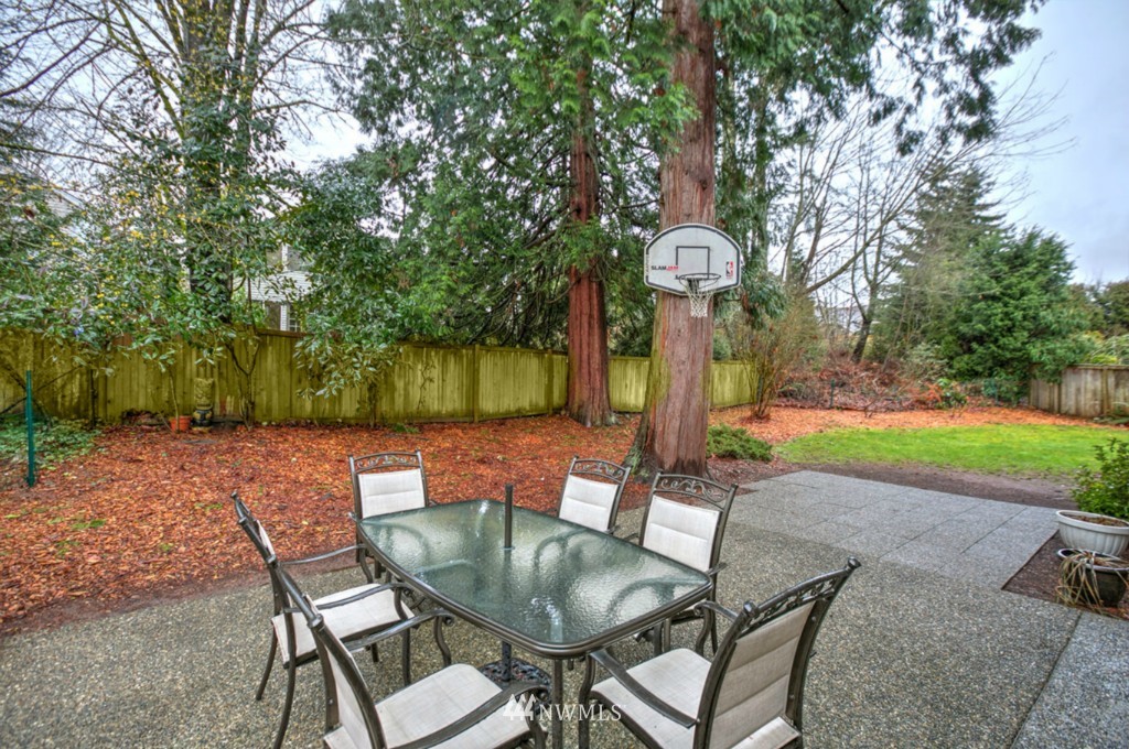 11919 Northeast 168th Street Bothell, WA 98011 - Photo 24 of 24 Gallery Image 24