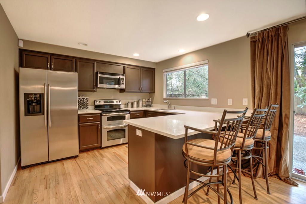 11919 Northeast 168th Street Bothell, WA 98011 - Photo 7 of 24 Gallery Image 7