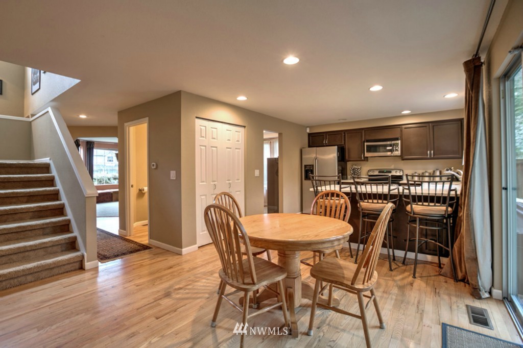 11919 Northeast 168th Street Bothell, WA 98011 - Photo 10 of 24 Gallery Image 10