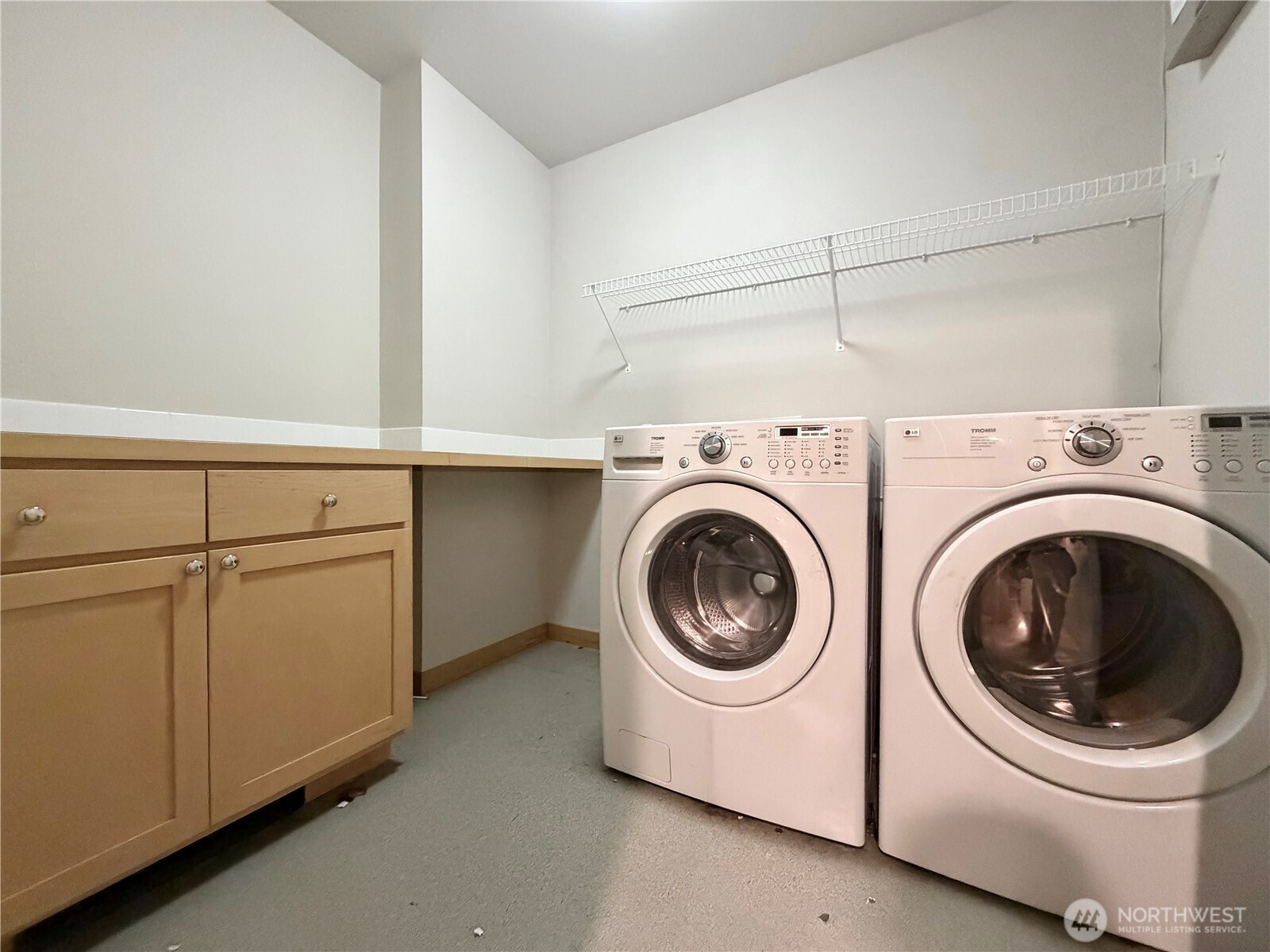 9216 Stone Avenue North, Unit B Seattle, WA 98103 - Photo 23 of 28